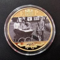 Позлатена монета 1 crown 2017 - The King was born, снимка 1 - Нумизматика и бонистика - 43015496