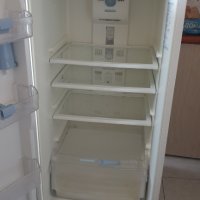 Продавам голям Хладилник WHIRLPOOL ARG 773 с горна камера - NO FROST, снимка 13 - Хладилници - 44015970
