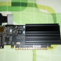 Продавам видео карта: XFX HD5450 1GB DDR3 64bit (HD-545X-ZKH) VGA DVI DP LP PCI-E, снимка 1 - Видеокарти - 27761436