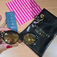 Слънчеви очила Victoria's Secret, снимка 1 - Слънчеви и диоптрични очила - 32881450