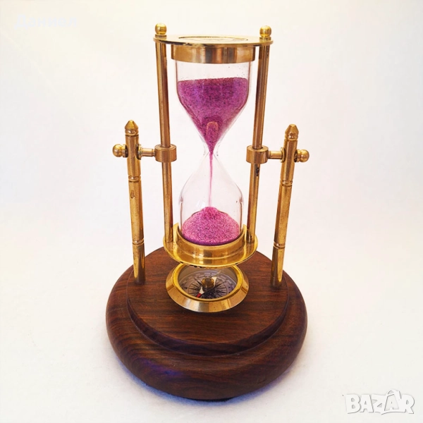 Пясъчен часовник - бронзов с дървена основа , снимка 1