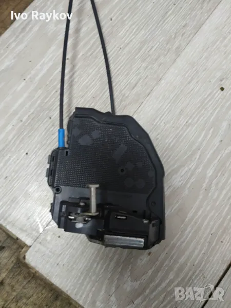 Предна , дясна брава за Toyota Auris E18 A084219 , снимка 1