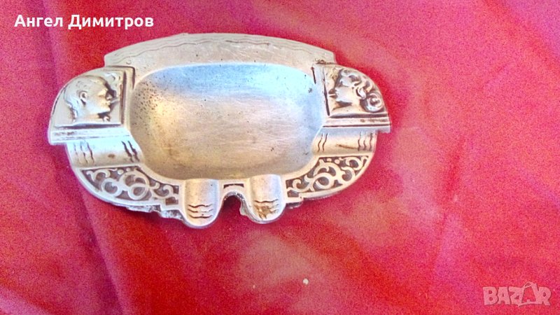 Страхотен калаен пепелник , снимка 1