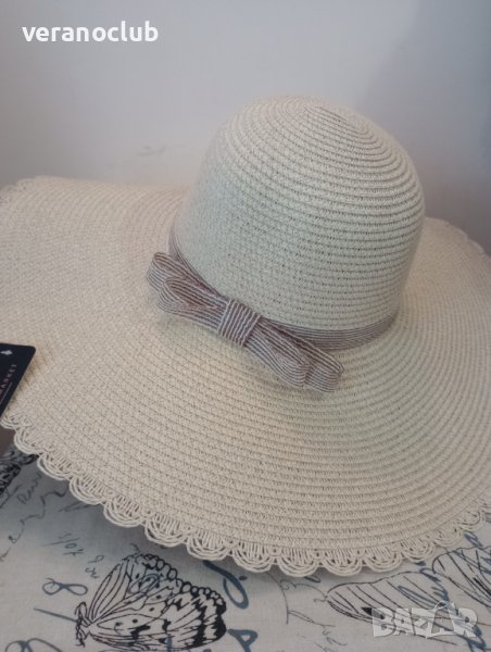 Широкопола лятна капела бежова, снимка 1