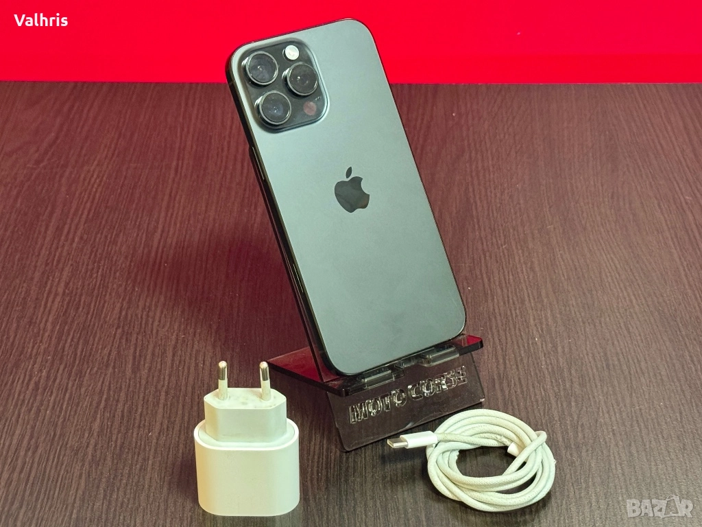 Apple iPhone 16 Pro 256GB Black Titanium / 100% батерия, снимка 1