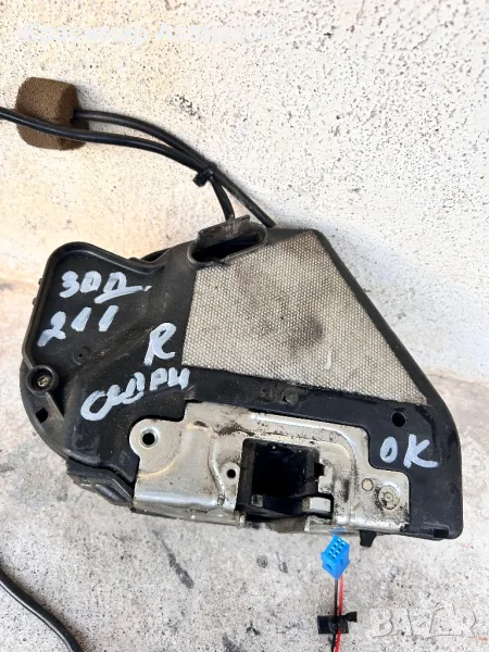 Брава врата задна дясна за Мерцедес Е-класа W211 седан.211730063506, снимка 1