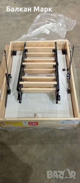 Сгъваема таванска стълба – дърво и метал, почти нова (мострена), снимка 1