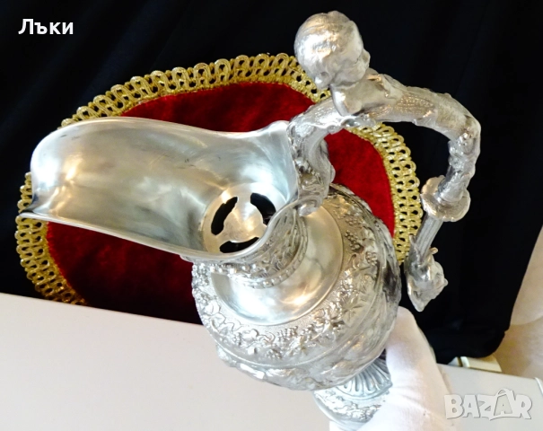 Божествена калаена ваза,кана,Ангели,Лъв,лози,барок,1.5 кг. , снимка 13 - Антикварни и старинни предмети - 51713122