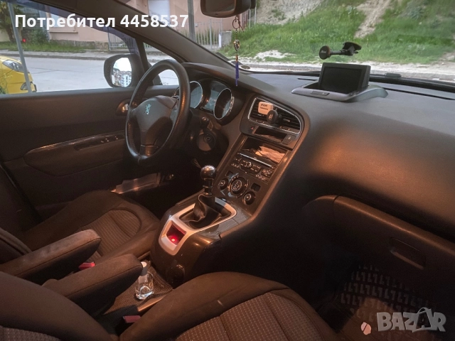 Peugeot 5008 1.6 HDI, снимка 4 - Автомобили и джипове - 52430368