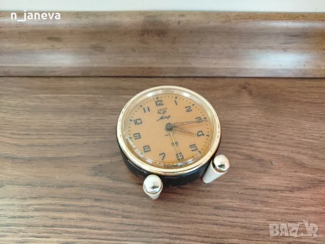 стар работещ часовник