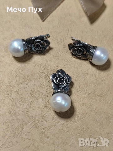 Сребърен комплект - висулка и обеци (41)