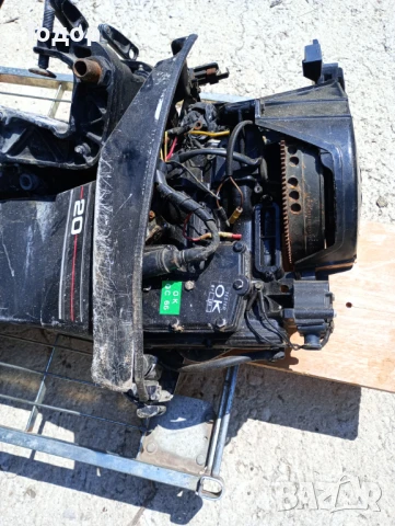 Продавам извънбордов д-л Mercury 20HP, внос от Италия за части , снимка 4 - Части - 50781829