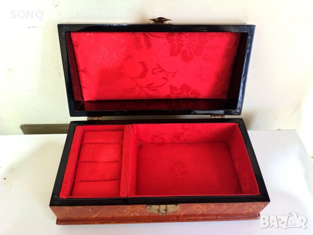 Прекрасна Дървена Кутия За Бижута,Дранкулки, снимка 5 - Антикварни и старинни предмети - 52510737