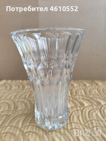 Нова ваза от калиево стъкло
