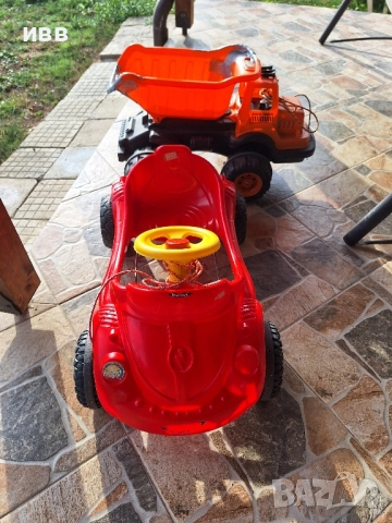 Намалена на 35лв Кола за бутане с педали+подарък голям камион