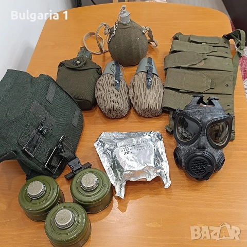 Шведски противогаз с филтър и чанта/сумка, манерки и тактическа сбруя 