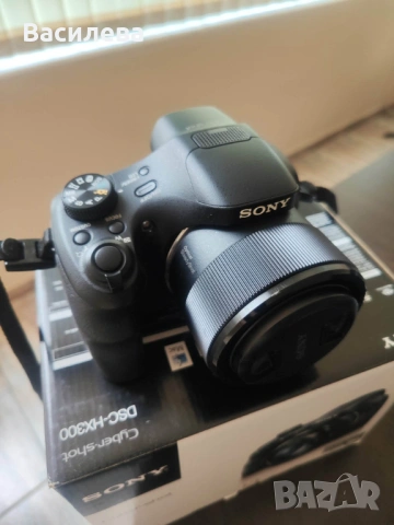 Продавам фотоапарат Sony Cyber-shot, снимка 2 - Фотоапарати - 53188137
