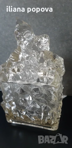 Стъклена захарница