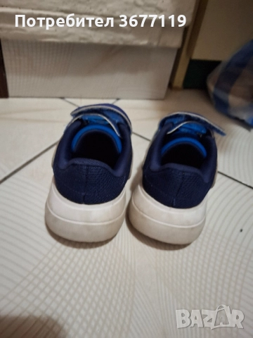 Детски маратонки adidas , снимка 3 - Детски маратонки - 52223216