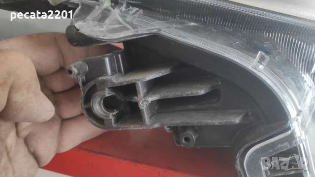 Продавам - оригинален десен Led фар за Toyota Corolla 2022 г със забележки, снимка 4 - Части - 51870521