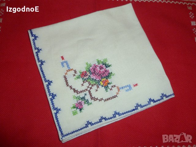 Ръчно шита носна кърпичка, снимка 2 - Други ценни предмети - 27664868