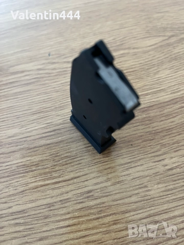 Пълнител за карабина "Бърно - 1 " и "Бърно - 2", кал. 22LR, снимка 4 - Бойно оръжие - 52733610