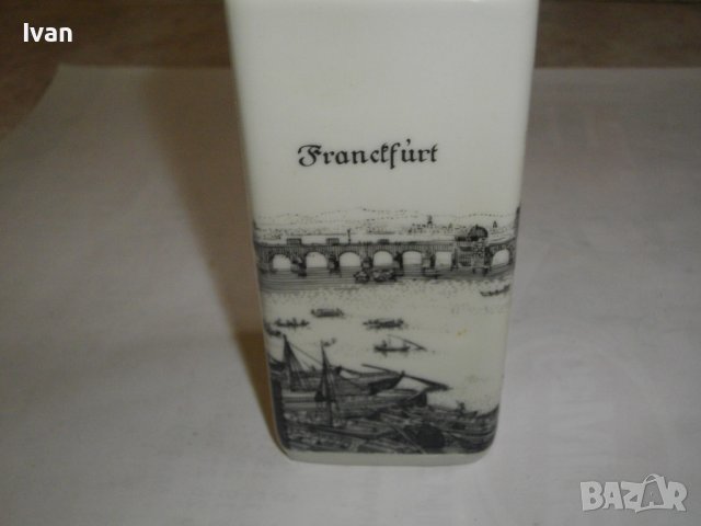 Порцеланова Ваза ROYAL PORZELLAN BAVARIA KM GERMANI-Monogram-Колекционерска-Нова-12,5 см, снимка 5 - Вази - 39820891