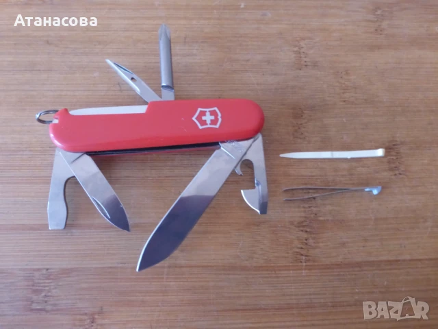 Ново джобно ножче Victorinox 6 инструмента HILTI Хилти, снимка 3 - Ножове - 50956094