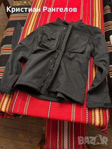 Мъжки ветроустойчиви  якета