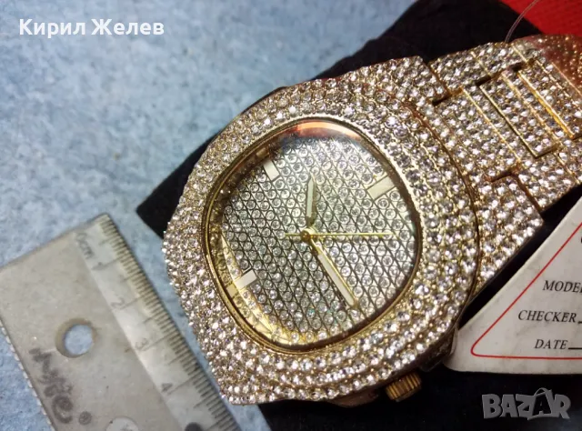 ПРЕКРАСЕН ПОЗЛАТЕН ДАМСКИ КВАРЦОВ ЧАСОВНИК с ИСКРЯЩИ ФАСЕТИРАНИ КРИСТАЛИ и СЕРТИФИКАТ 44071, снимка 14 - Дамски - 47708731