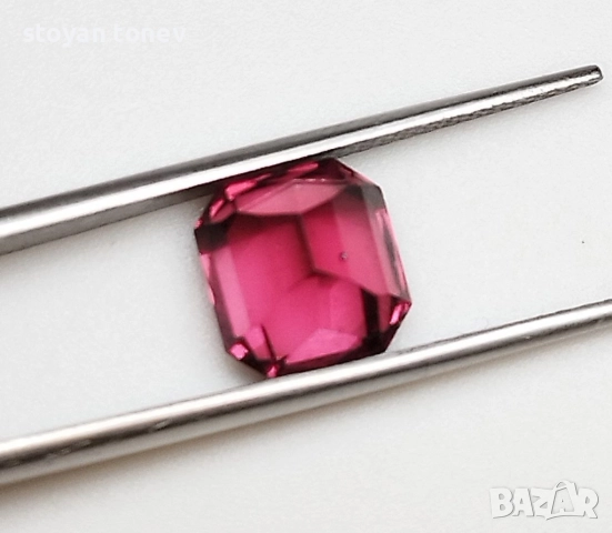 Фантастичен радък червено розов Малайя гранат 2.83кт.! Нов!, снимка 5 - Други - 52685468