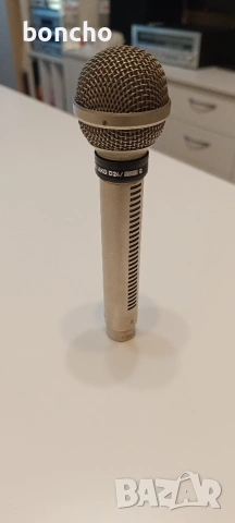 винтидж динамичен микрофон AKG D24
