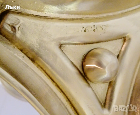 Уникален бронзов свещник Art Deco,14 см. , снимка 8 - Антикварни и старинни предмети - 53035379