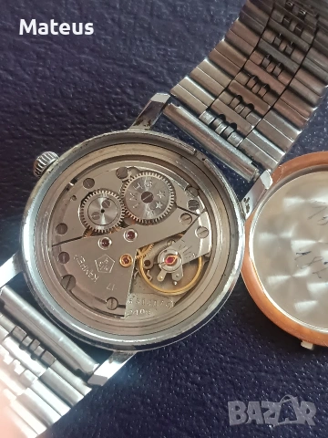 Часовник Полет, снимка 6 - Антикварни и старинни предмети - 53403499