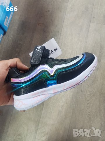 Маратонки, снимка 2 - Детски обувки - 42980326