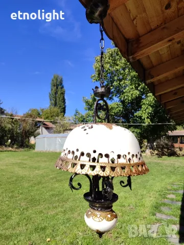 Старинен керамичен полилей с елементи на ковано желязо, синджири и розетка , снимка 8 - Полилеи - 47437460