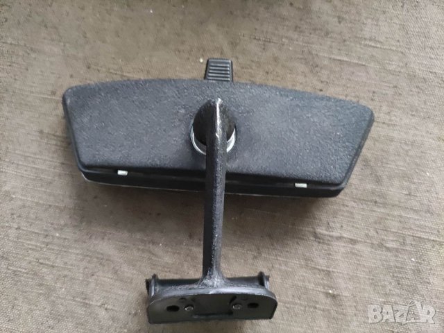 Продавам  огледало за обратно виждане на ретро кола, снимка 2 - Други ценни предмети - 33430894