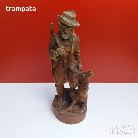 НАЙ ДОБРАТА ОФЕРТА Стара немска дървена фигура Ловец 