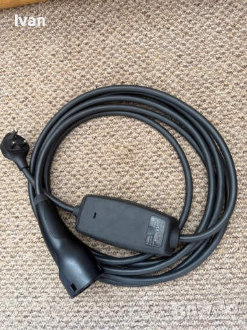 Оригинално зарядно за Тесла/Tesla, снимка 2 - Аксесоари и консумативи - 52797990