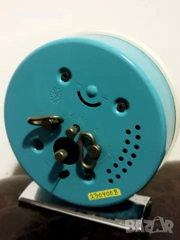 Стар механичен будилник, настолен часовник, снимка 5 - Антикварни и старинни предмети - 49317711