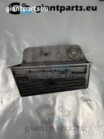 Централна конзола за БМВ е36 BMW e36 , 1977231, снимка 2 - Части - 40496458