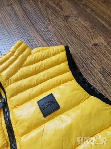 Страхотна мъжка грейка елек HUGO BOSS размер S M L XL 2XL , снимка 5 - Якета - 51469998