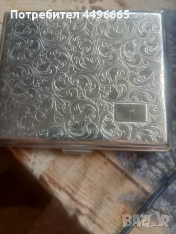 Посребрена табакера 