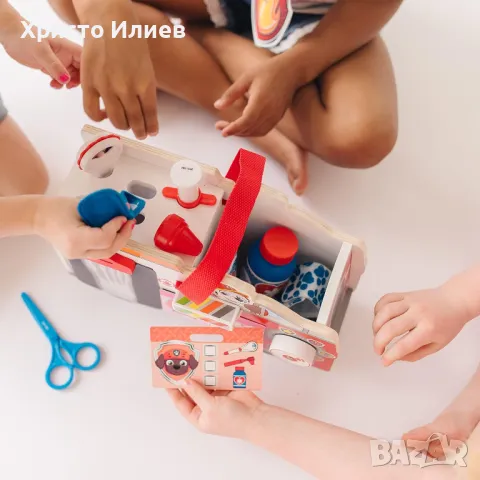 Докторски комплект Melissa and Doug Спасителното камионче Paw Patrol, снимка 9 - Образователни игри - 48390082