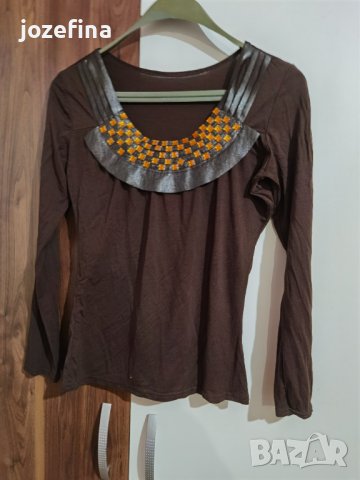 Кафява трикотажна блузка с инти есен орномент на деколтето, снимка 3 - Блузи с дълъг ръкав и пуловери - 43374521