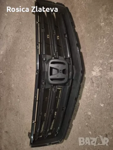Чисто нова оригинална предна решетка, снимка 2 - Аксесоари и консумативи - 50264498