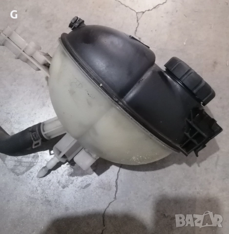 Разширително Казанче Мерцедес W204 C klass , снимка 3 - Части - 51486608