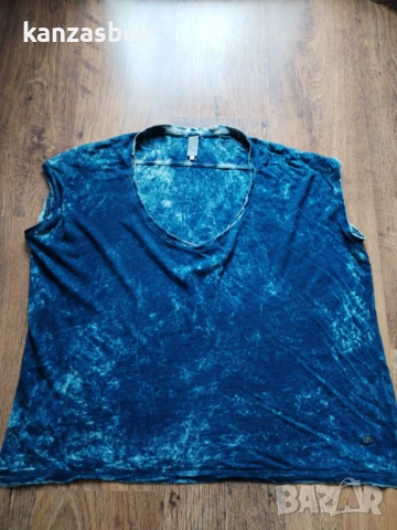 g-star dye - страхотна дамска тениска КАТО НОВА М, снимка 5 - Тениски - 53451959