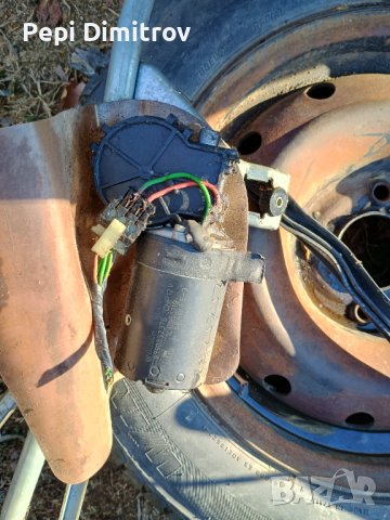 Моторче чистачки 9390332376 Bosch Сеат Толедо Seat Ibiza Toledo, снимка 3 - Части - 43762733