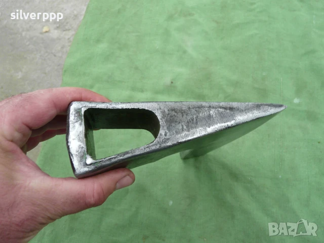 Масивна словенска брадва JEKLO RUSE - 572, снимка 3 - Други ценни предмети - 50492137